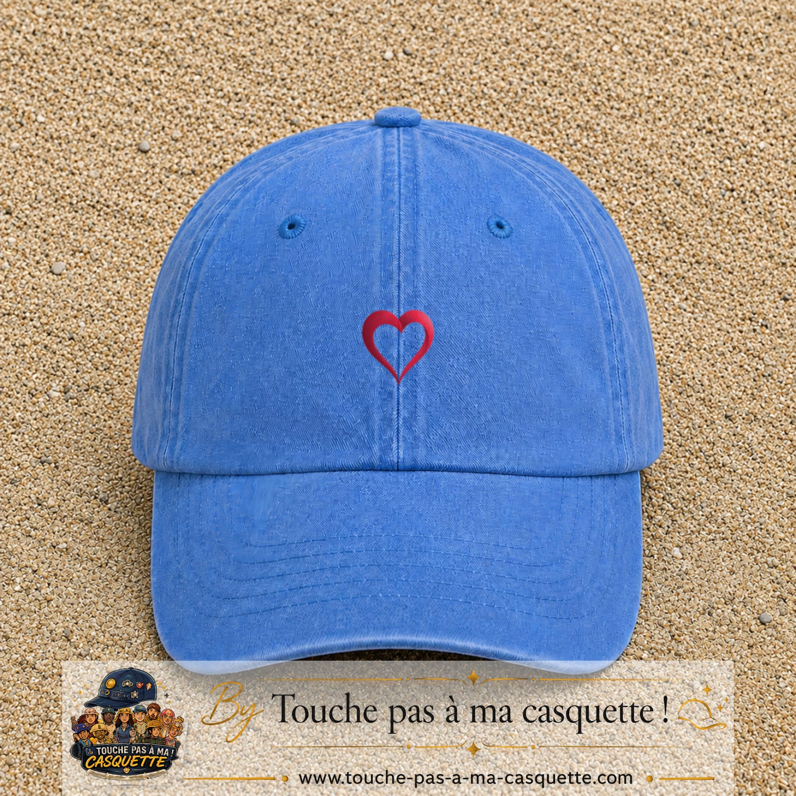 Image principale produit138petitBLC - casquette Bleu ciel délavé avec visuel Cœur rouge 3 cm