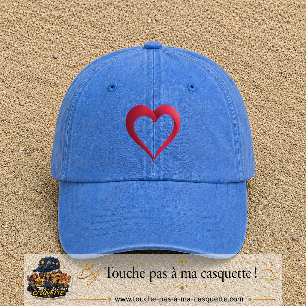 Image principale produit138grosBLC - casquette Bleu ciel délavé avec visuel Cœur rouge 7 cm