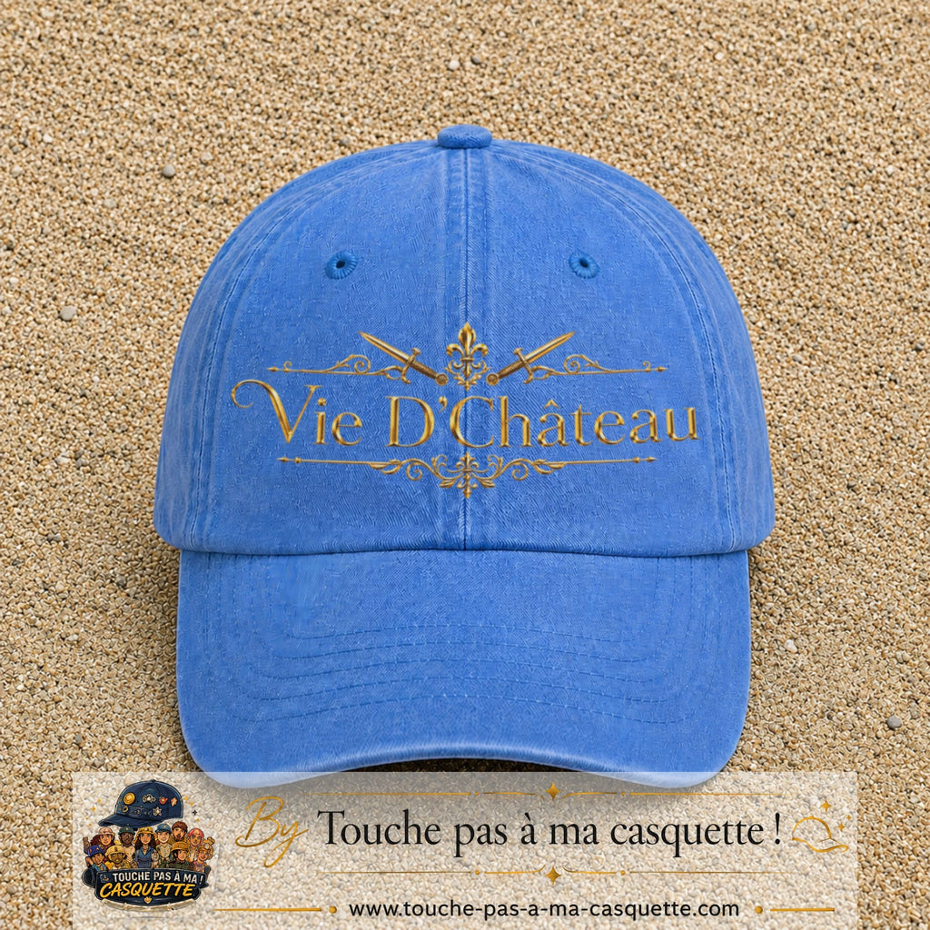 Image principale produit53grosBLC - casquette Bleu ciel délavé avec visuel Vie de Château 7 cm