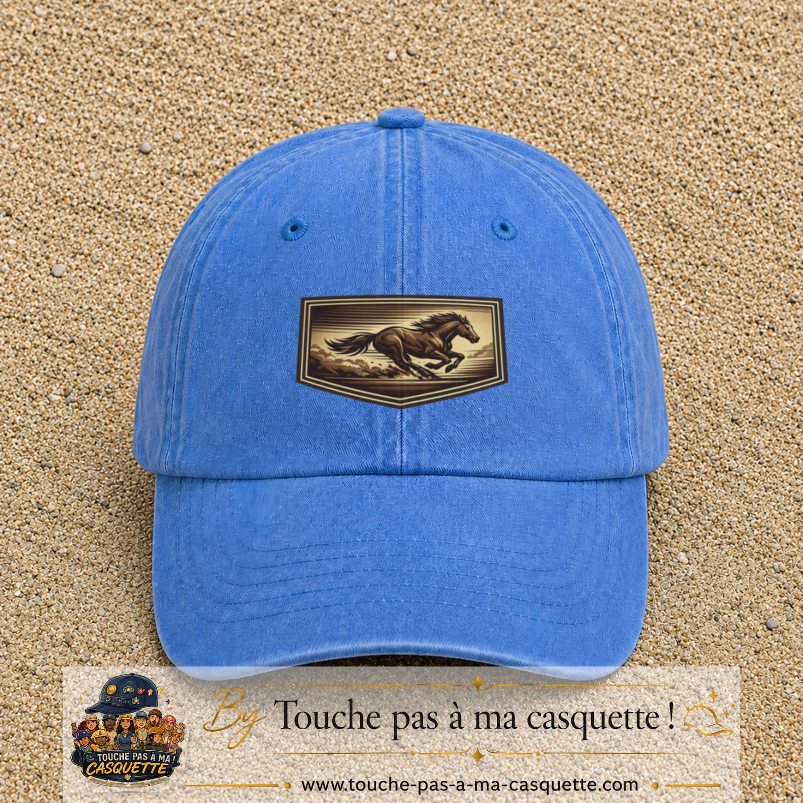 Casquette baseball Bleu ciel délavé 100% coton avec visuel Cheval en course 5 cm - image produit principale