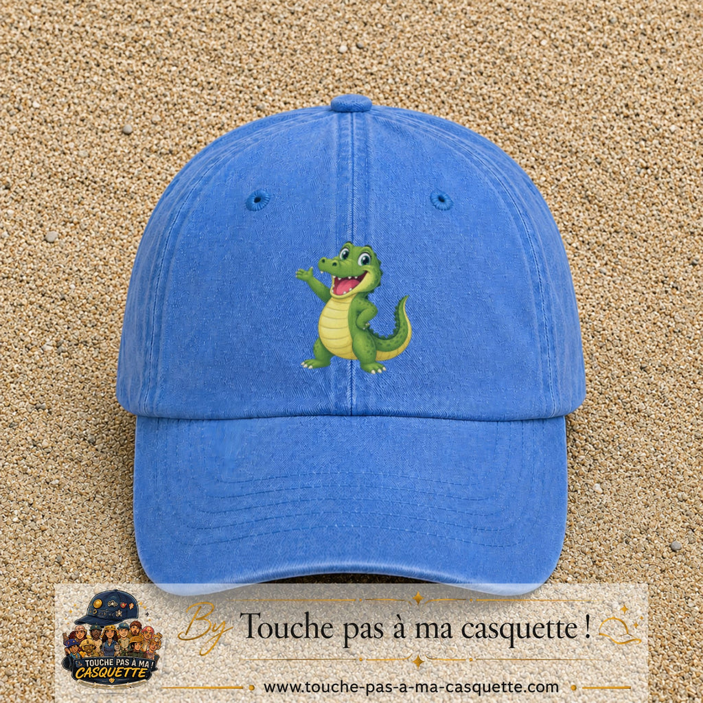 Casquette Bleu ciel délavé 100% coton avec motif Crocodile joyeux 7 cm - image principale