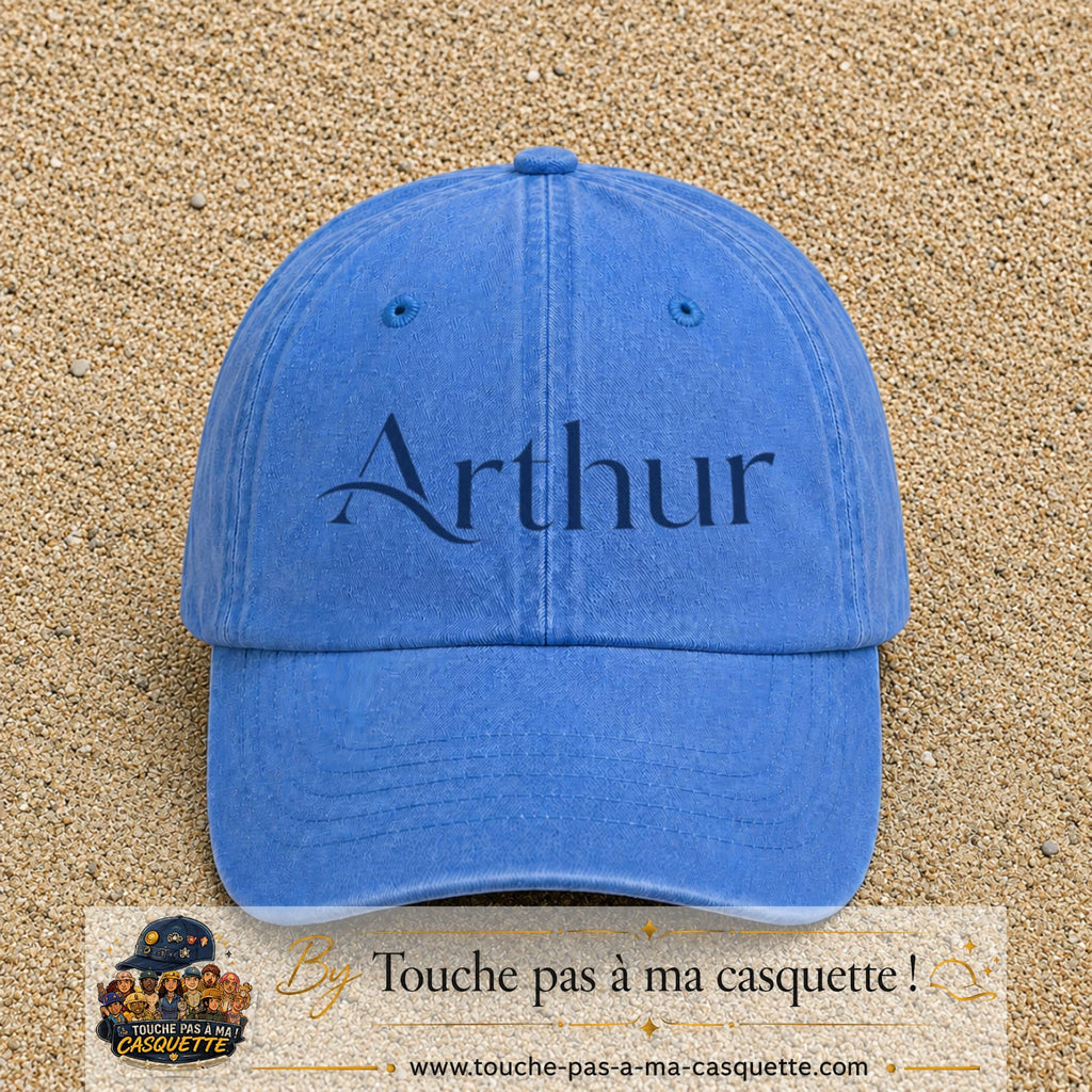 Casquette baseball Bleu ciel délavé 100% coton avec visuel Prénom Arthur élégant 7 cm - image produit principale