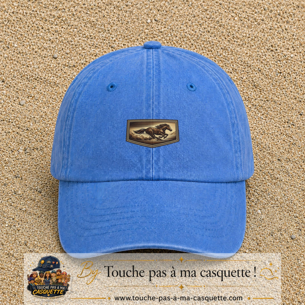 Casquette baseball Bleu ciel délavé 100% coton avec visuel Cheval en course 3 cm - image produit principale