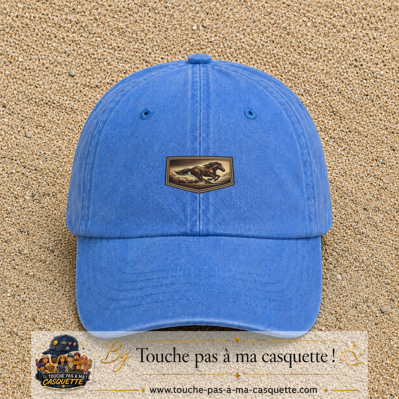 Casquette baseball Bleu ciel délavé 100% coton avec visuel Cheval en course 3 cm - image produit principale