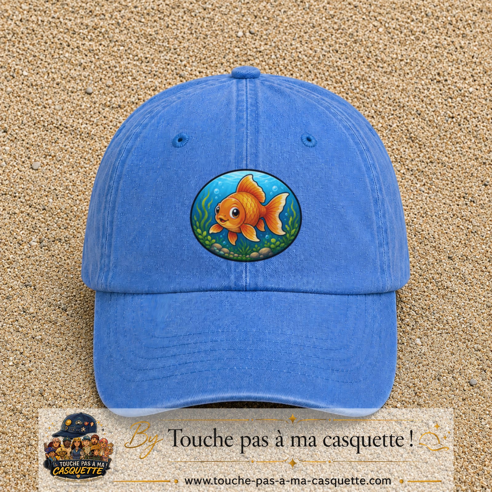 Casquette baseball Bleu ciel délavé 100% coton avec visuel Poisson rouge ovale 7 cm - image produit principale