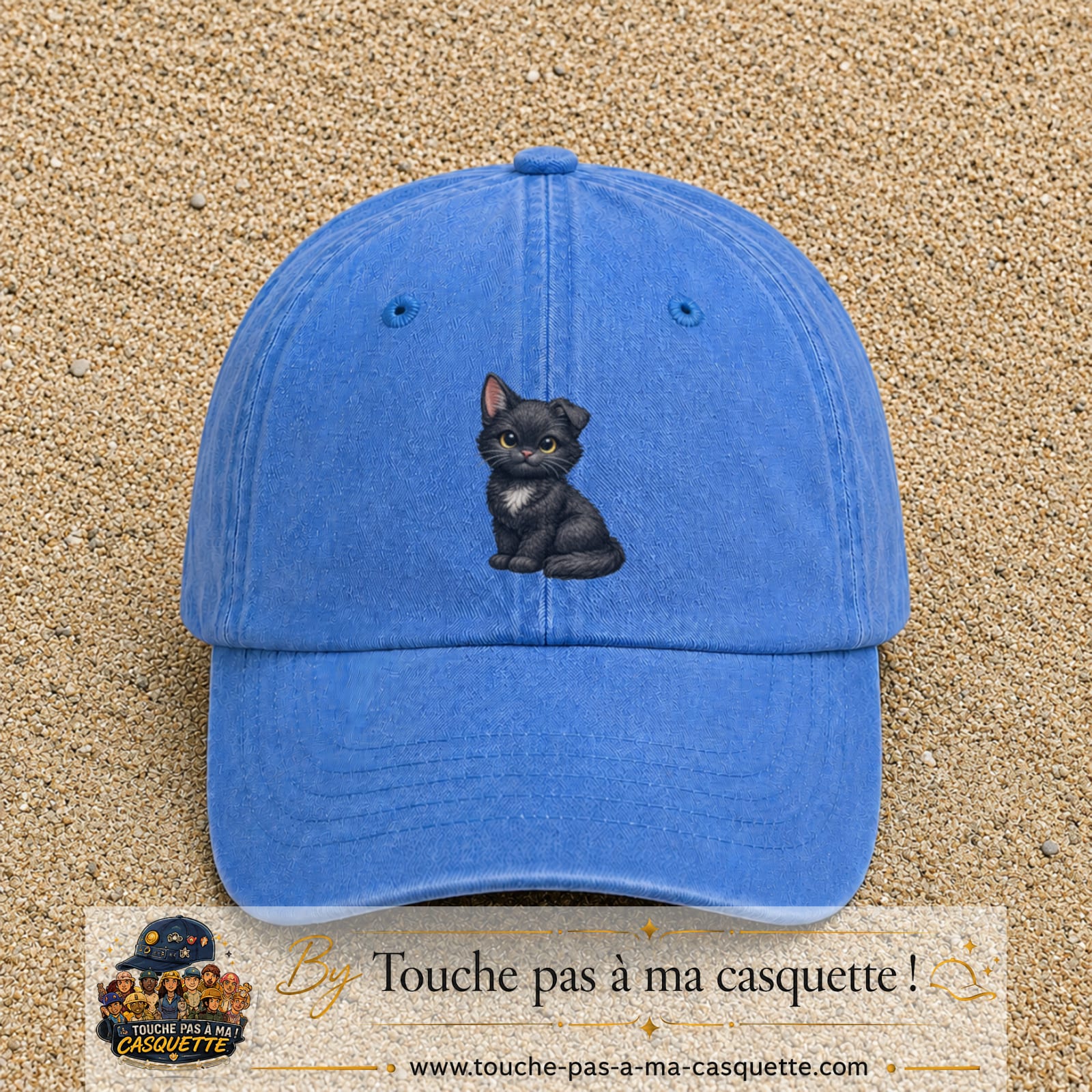 Casquette Bleu ciel délavé motif Chaton assis 7 cm - vue principale