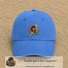 Casquette Bleu ciel délavé 100% coton avec motif Casque spartiate éclair doré 7 cm - image principale
