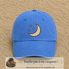 Casquette Bleu ciel délavé 100% coton avec motif Lune et étoiles bohèmes 7 cm - image principale