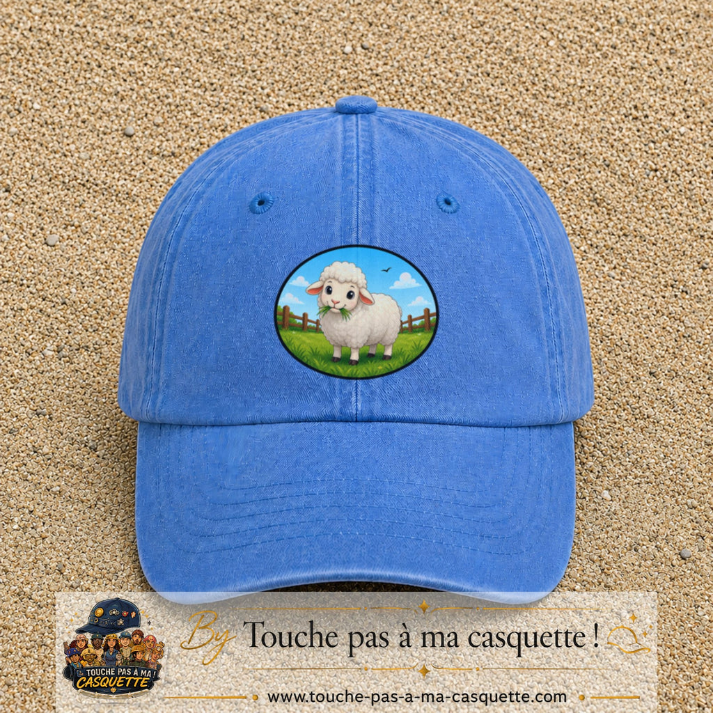 Casquette baseball Bleu ciel délavé 100% coton avec visuel Mouton à la ferme 7 cm - image produit principale
