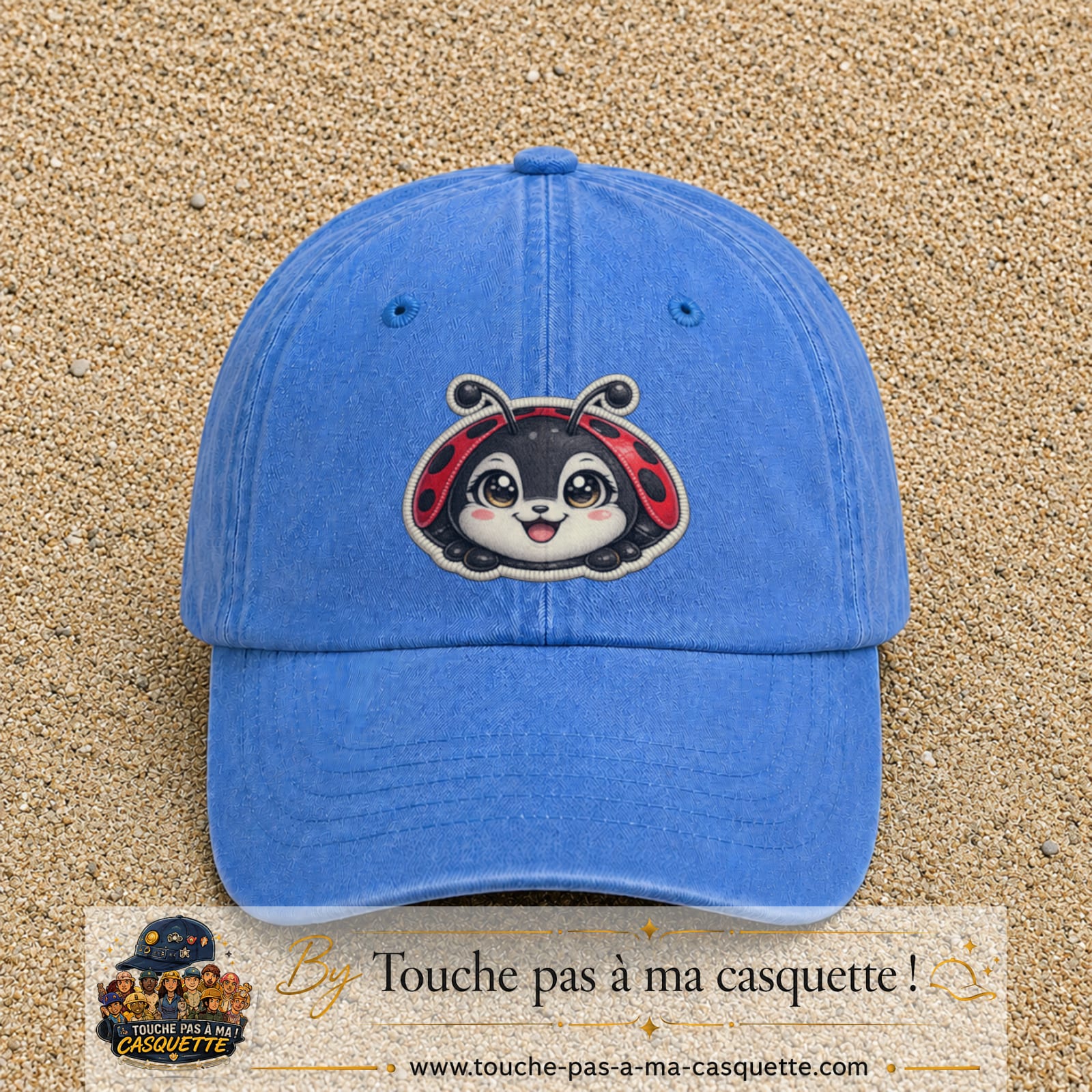 Casquette Bleu ciel délavé motif Coccinelle rouge 7 cm - vue principale
