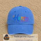Casquette baseball Bleu ciel délavé 100% coton avec visuel Prénom Henry coloré 7 cm - image produit principale
