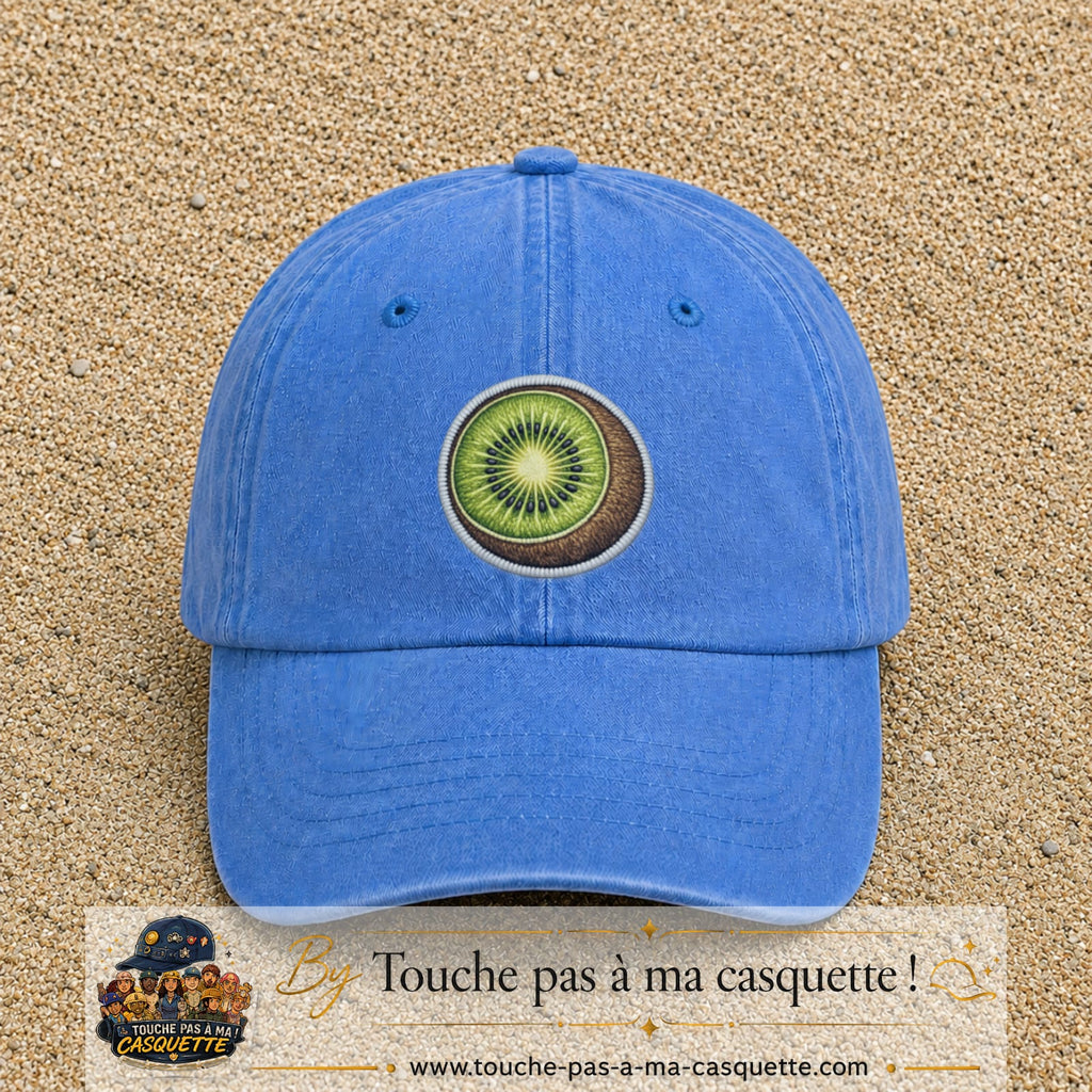 Casquette Bleu ciel délavé motif Kiwi frais 7 cm - vue principale