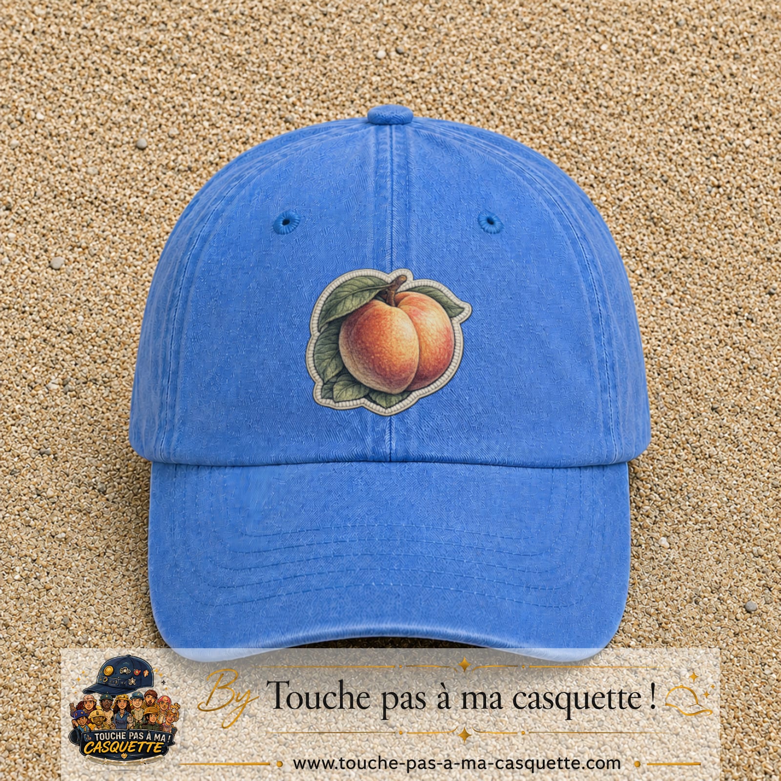 Casquette Bleu ciel délavé motif Pêches fruitées 7 cm - vue principale