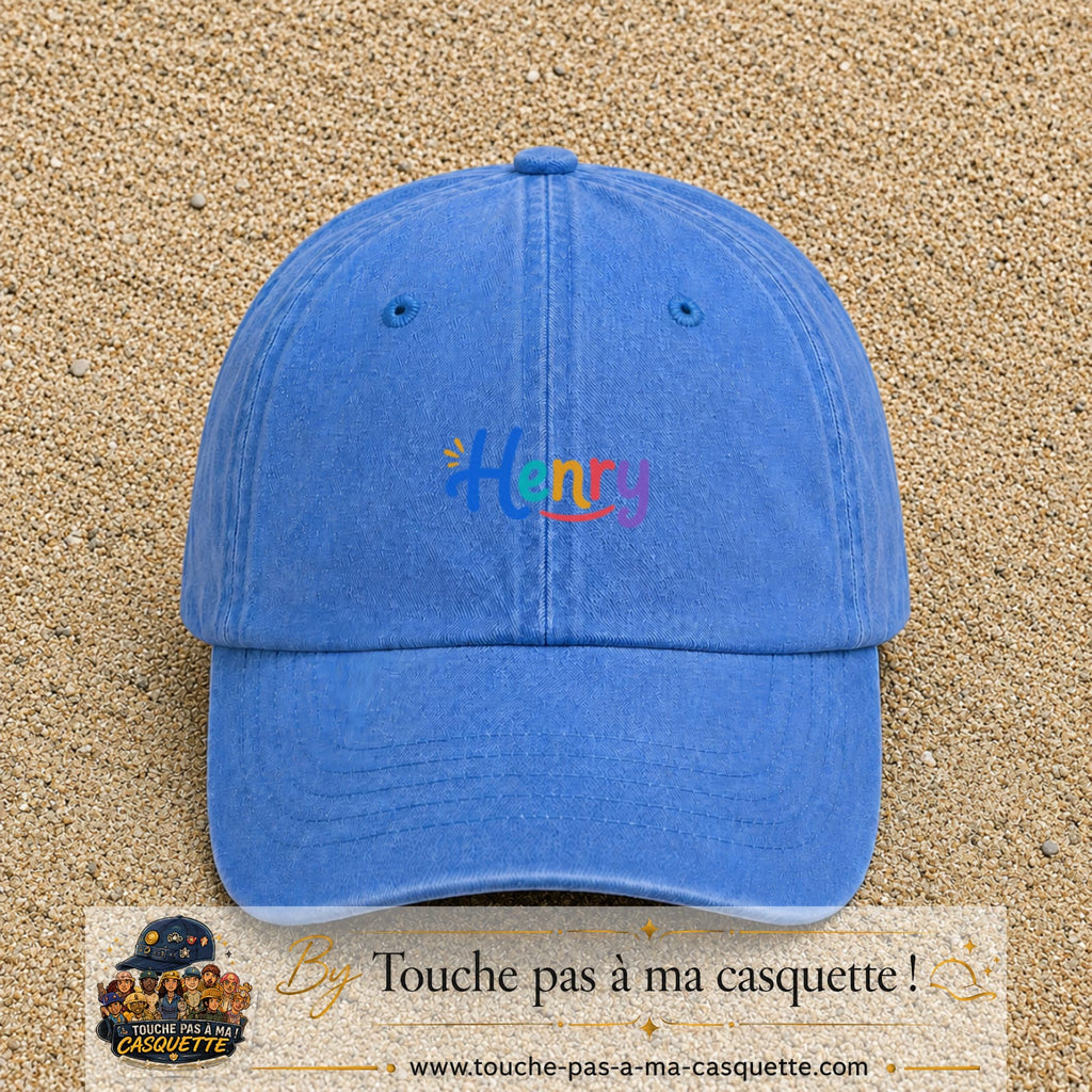 Casquette baseball Bleu ciel délavé 100% coton avec visuel Prénom Henry coloré 3 cm - image produit principale