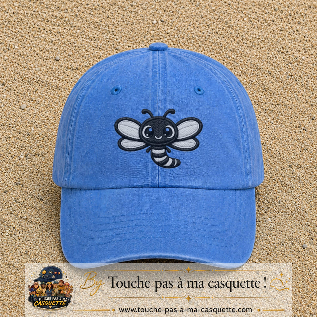 Casquette Bleu ciel délavé motif Abeille souriante 7 cm - vue principale