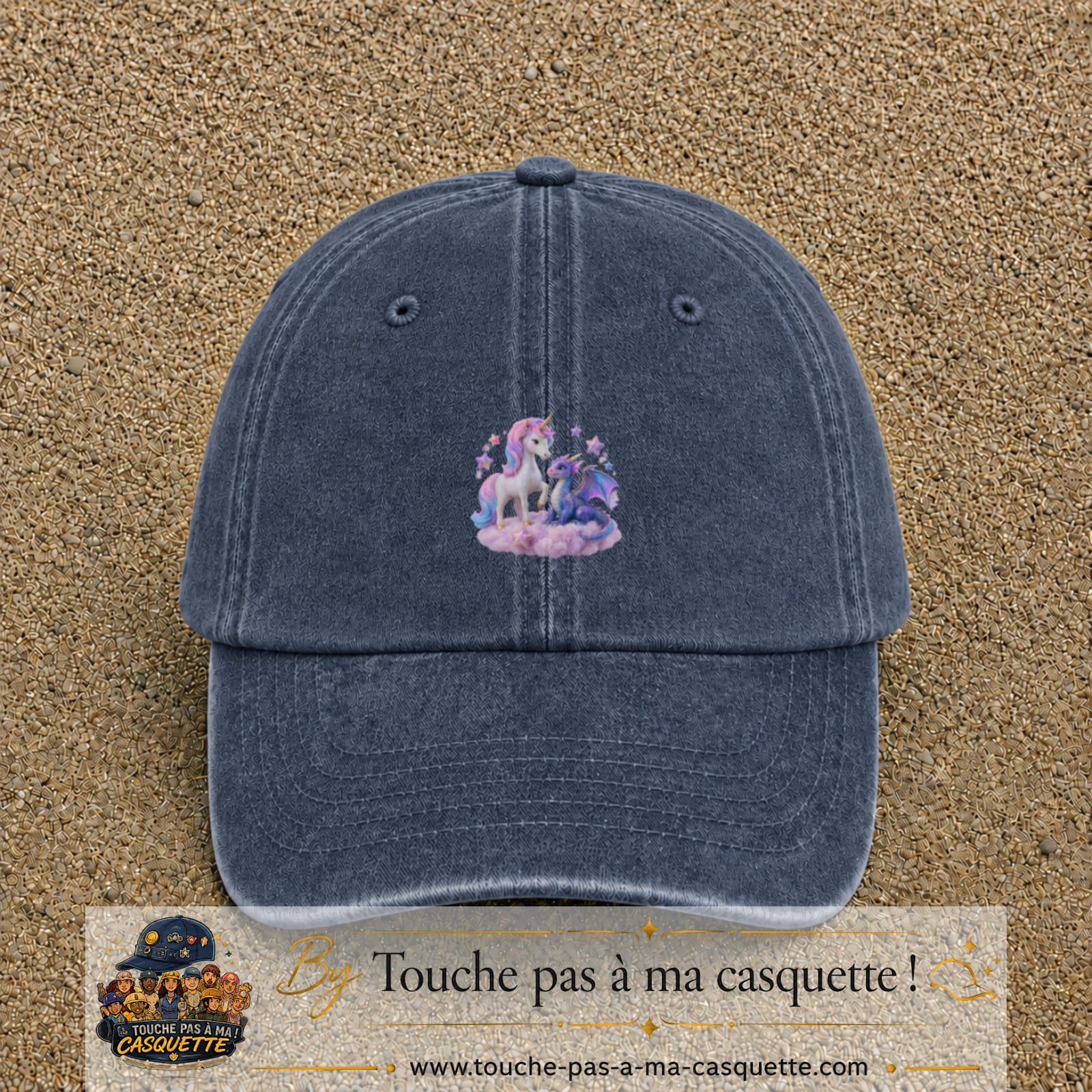 Casquette Bleu marine délavé avec motif Licorne et dragon sur un nuage en 5 cm – vue principale