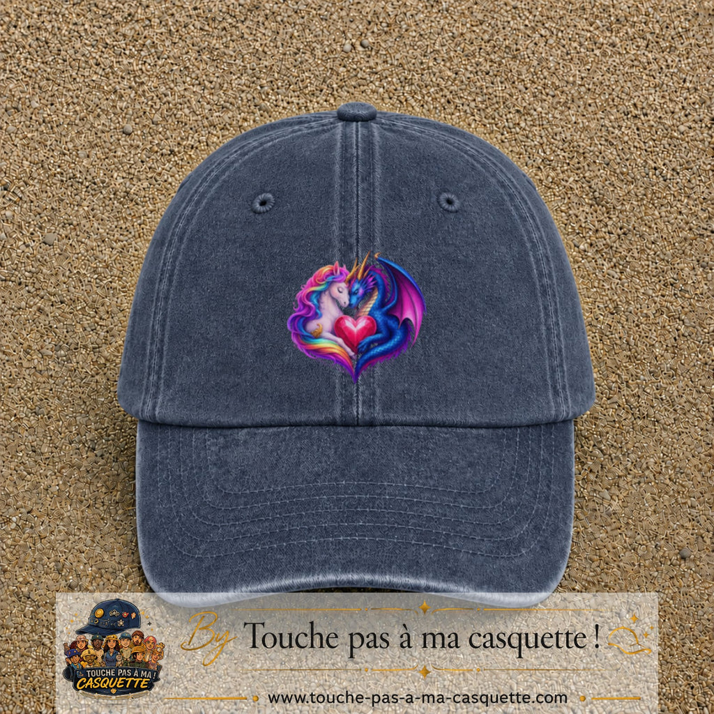 Casquette Bleu marine délavé motif Licorne et dragon cœur logo 7 cm
