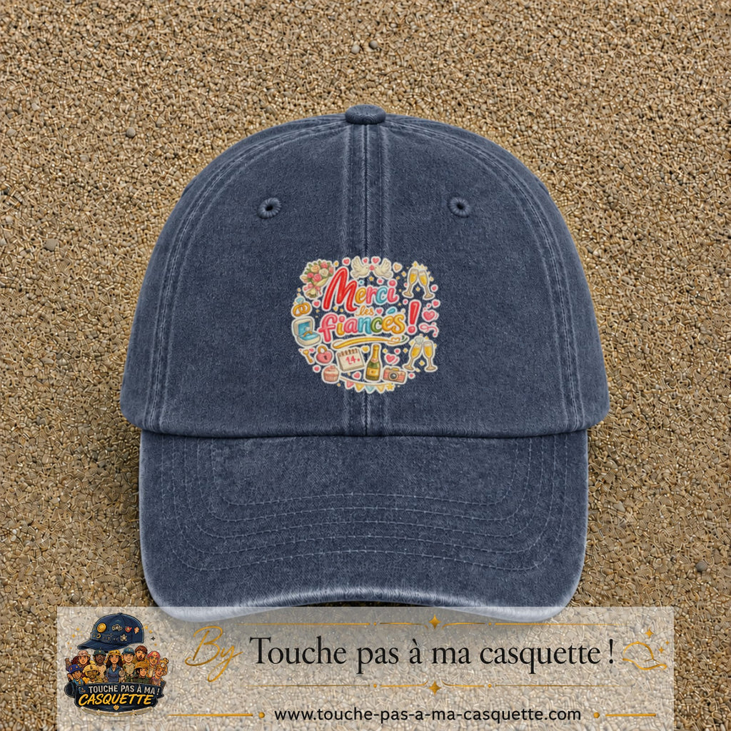 Casquette Bleu marine délavé avec motif Merci les Fiancés en 7 cm – vue principale