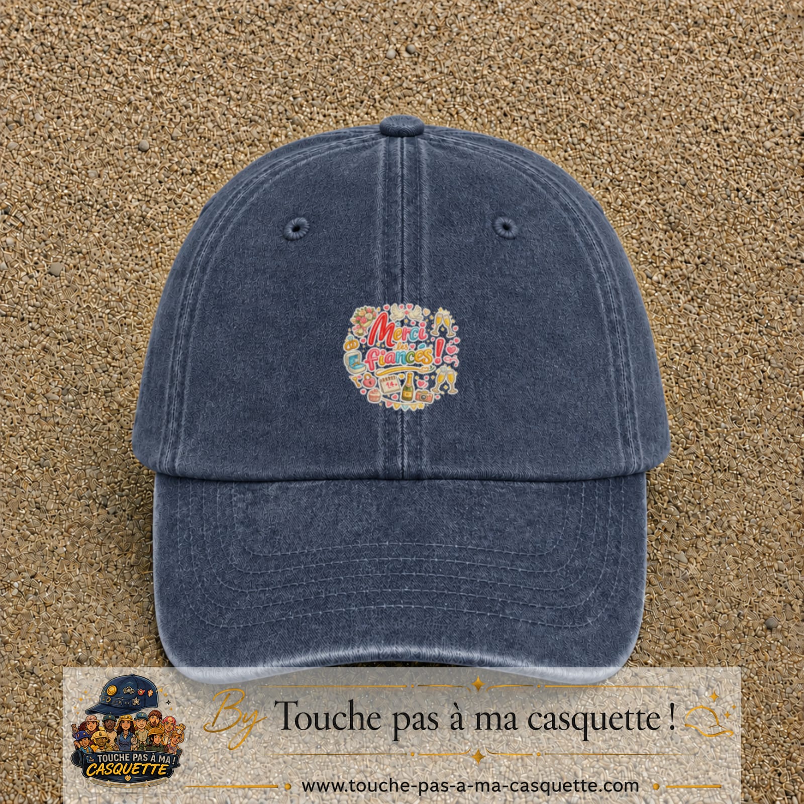 Casquette Bleu marine délavé avec motif Merci les Fiancés en 5 cm – vue principale