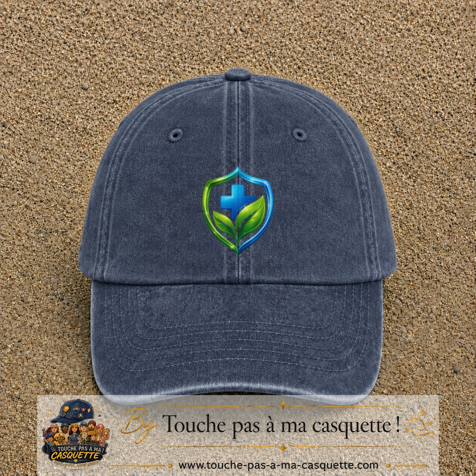 Casquette Bleu marine délavé motif Bouclier croix et feuilles logo 7 cm
