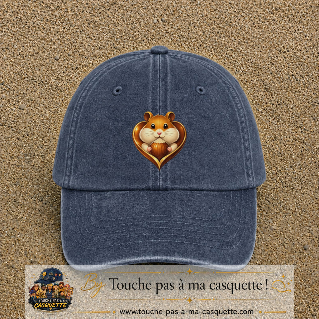 Casquette Bleu marine délavé avec motif Hamster au gland dans un cœur en 7 cm – vue principale