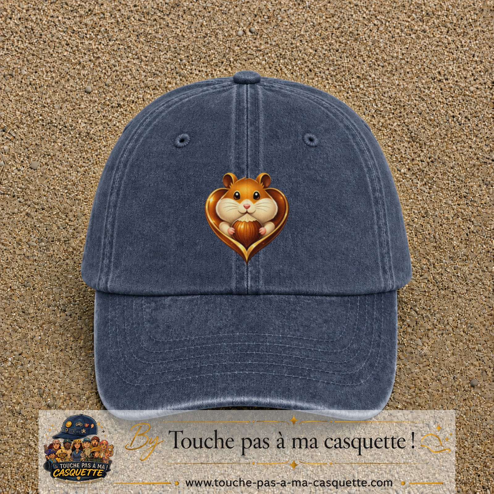 Casquette Bleu marine délavé avec motif Hamster au gland dans un cœur en 7 cm – vue principale