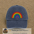 Image principale produit187grosBM - casquette Bleu marine délavé avec visuel Arc-en-ciel 7 cm