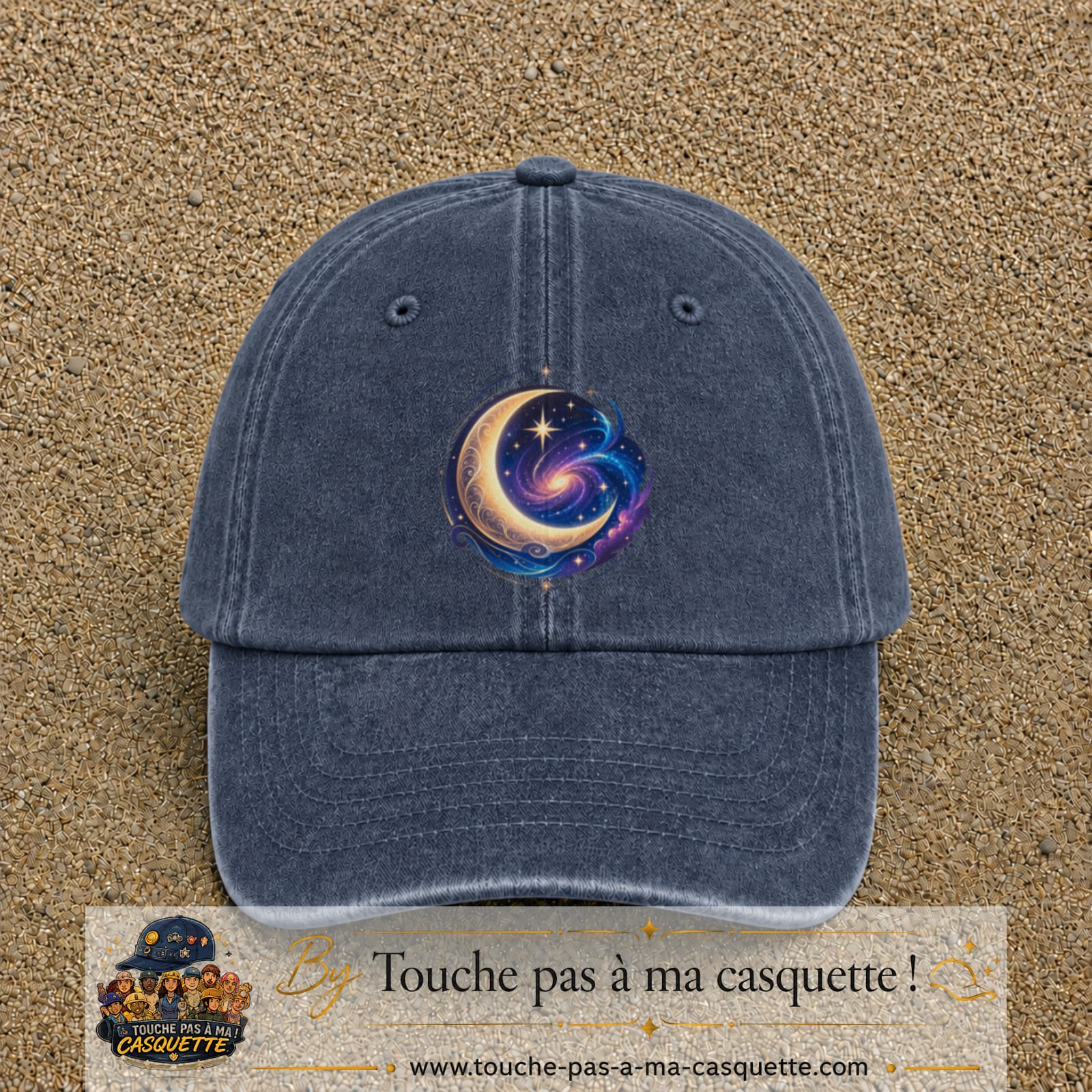 Image principale produit58grosBM - casquette Bleu marine délavé avec visuel Galaxie lune 7 cm