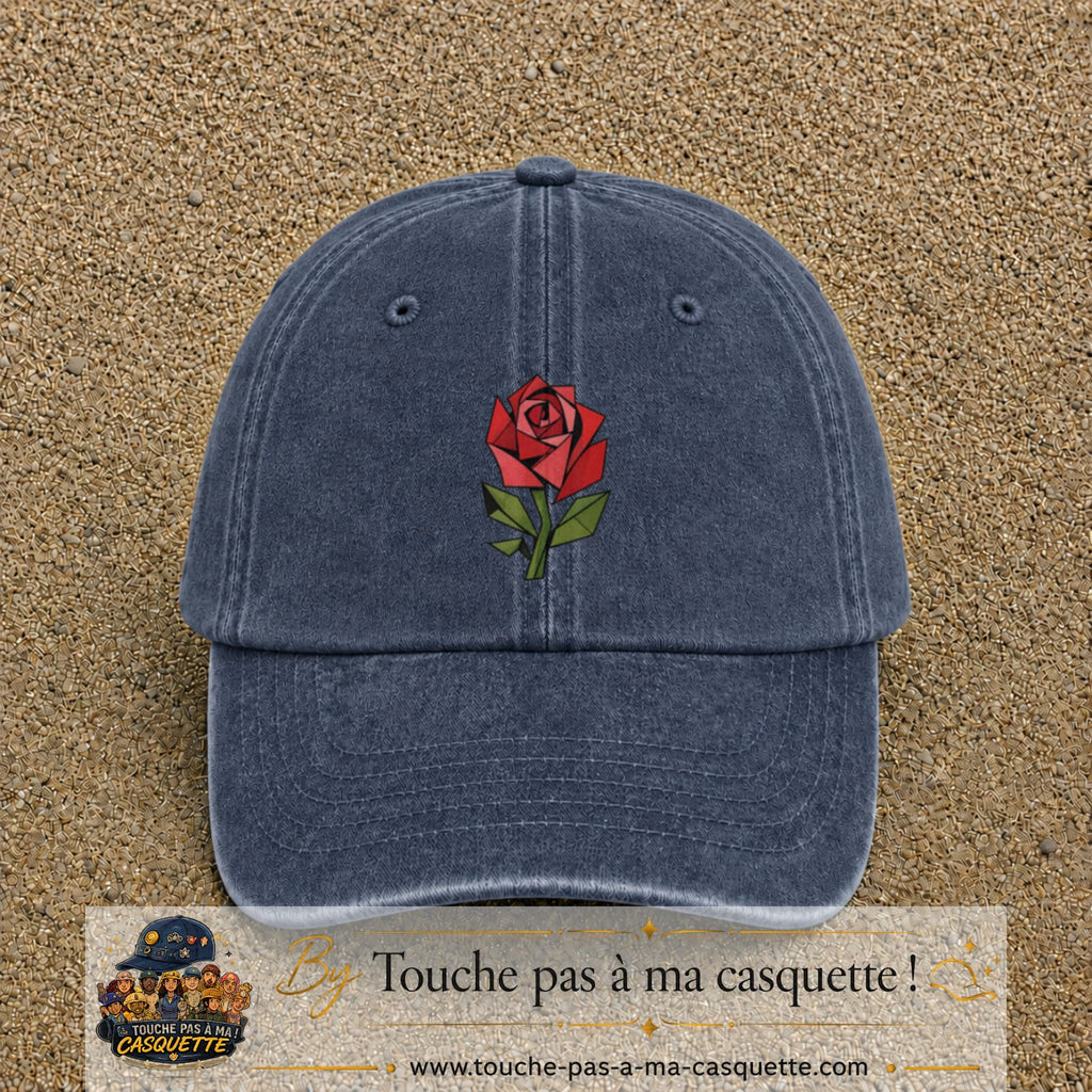 Image principale produit147grosBM - casquette Bleu marine délavé avec visuel Rose géométrique 7 cm