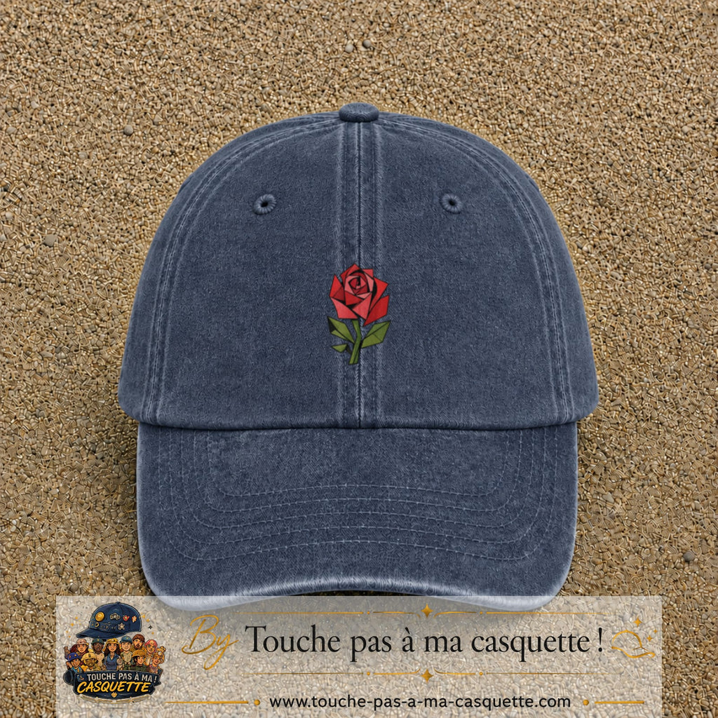 Image principale produit147moyenBM - casquette Bleu marine délavé avec visuel Rose géométrique 5 cm