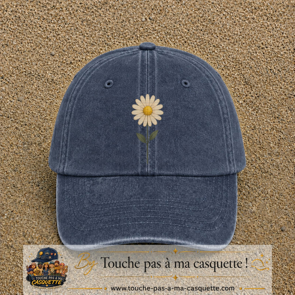 Image principale produit66grosBM - casquette Bleu marine délavé avec visuel Marguerite simple 7 cm