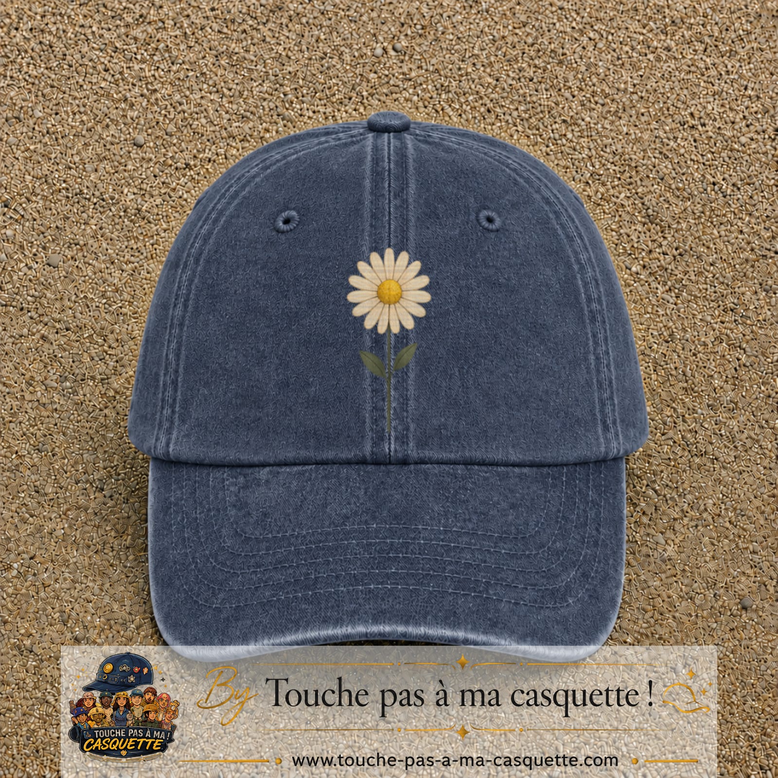 Image principale produit66grosBM - casquette Bleu marine délavé avec visuel Marguerite simple 7 cm