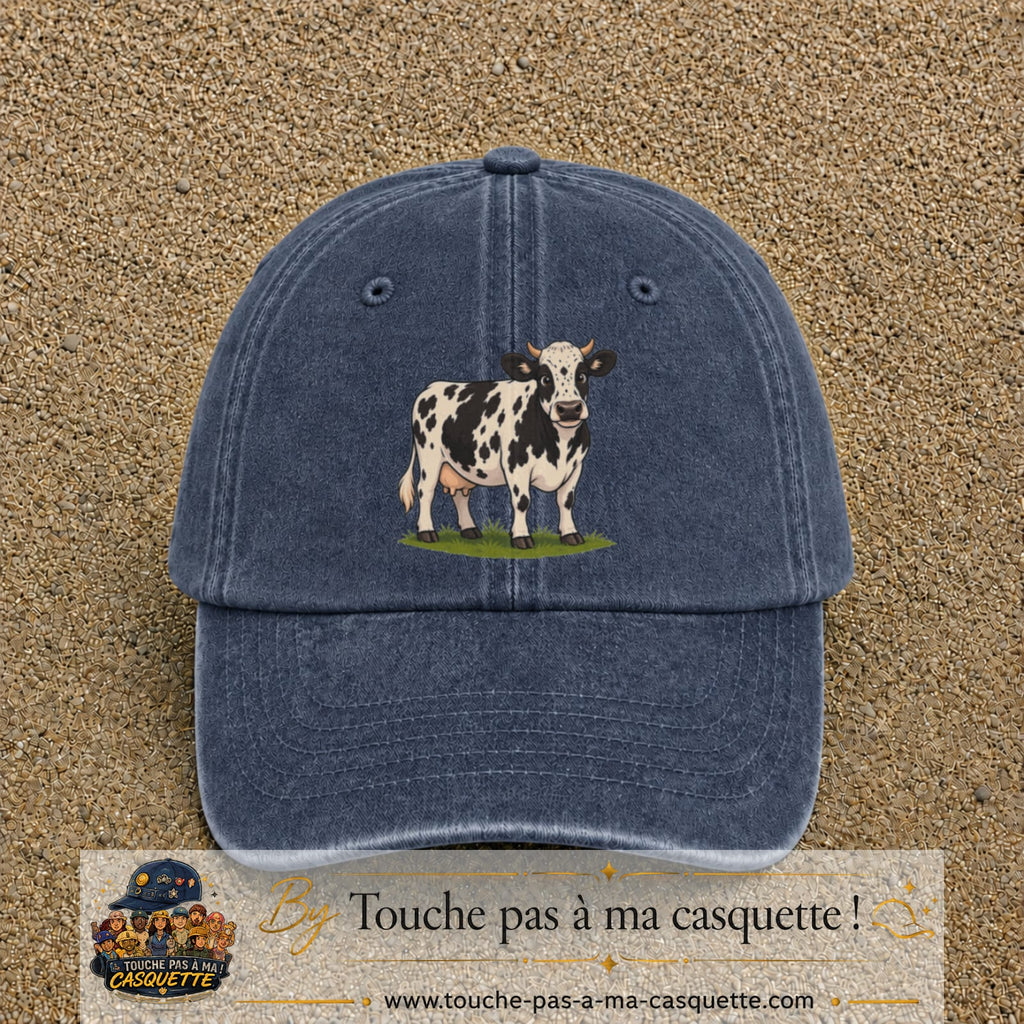 Image principale produit69grosBM - casquette Bleu marine délavé avec visuel Vache noir blanc 7 cm