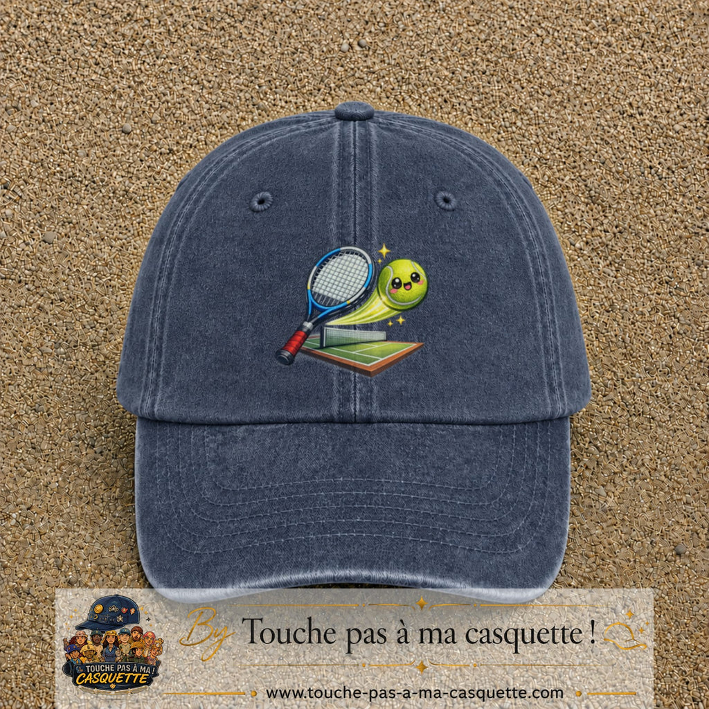Image principale produit81grosBM - casquette Bleu marine délavé avec visuel Tennis court raquette 7 cm