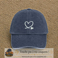Image principale produit30moyenBM - casquette Bleu marine délavé avec visuel Cœur continu blanc 5 cm