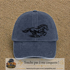 Image principale produit127grosBM - casquette Bleu marine délavé avec visuel Cheval au galop 7 cm