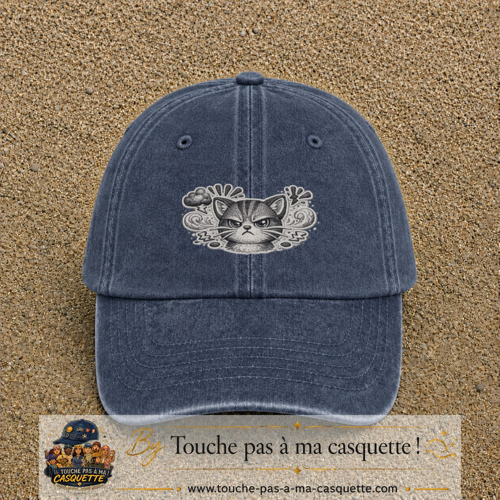 Image principale produit1moyenBM - casquette Bleu marine délavé avec visuel Chat colère ornemental 5 cm