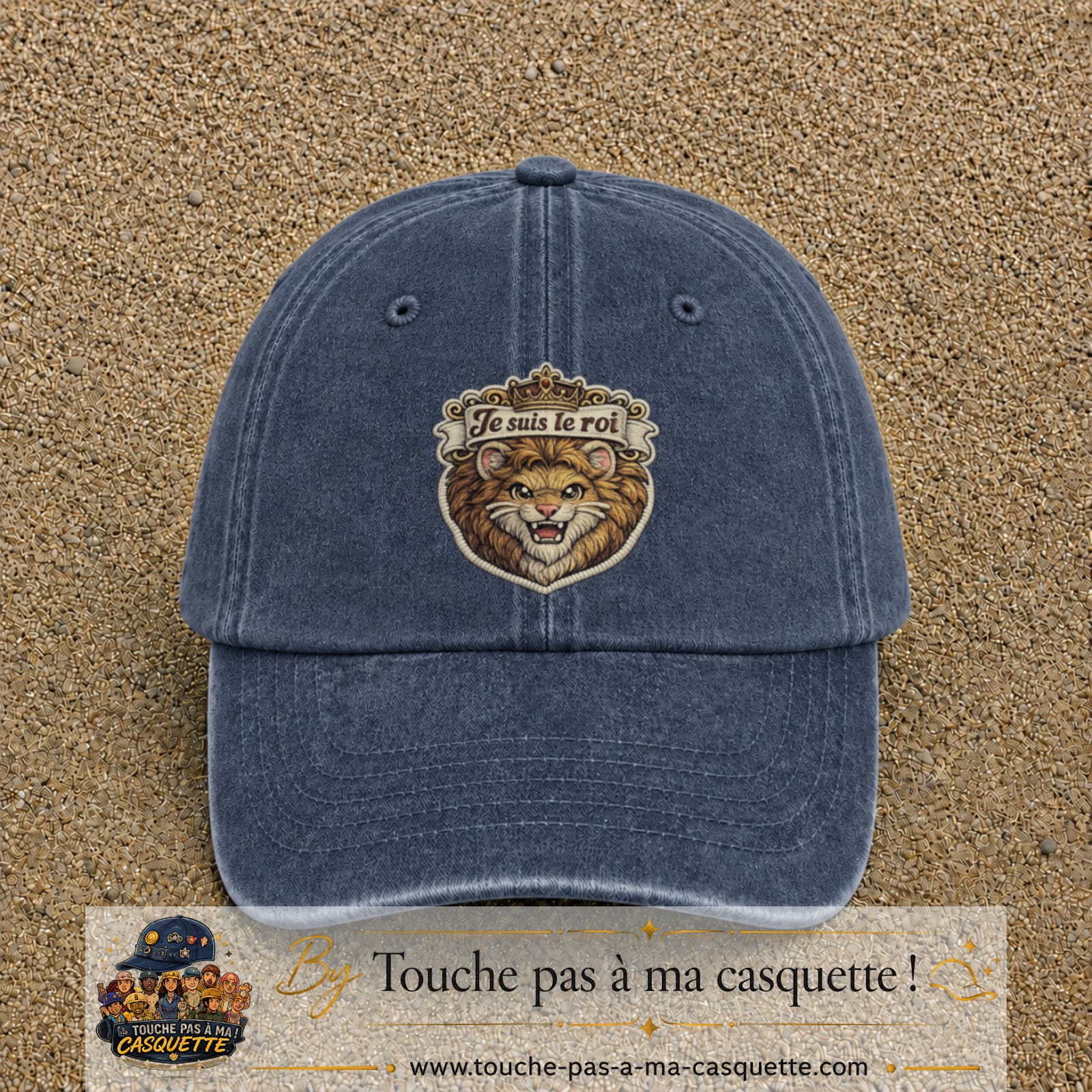 Image principale produit40grosBM - casquette Bleu marine délavé avec visuel Lion roi je suis le roi 7 cm
