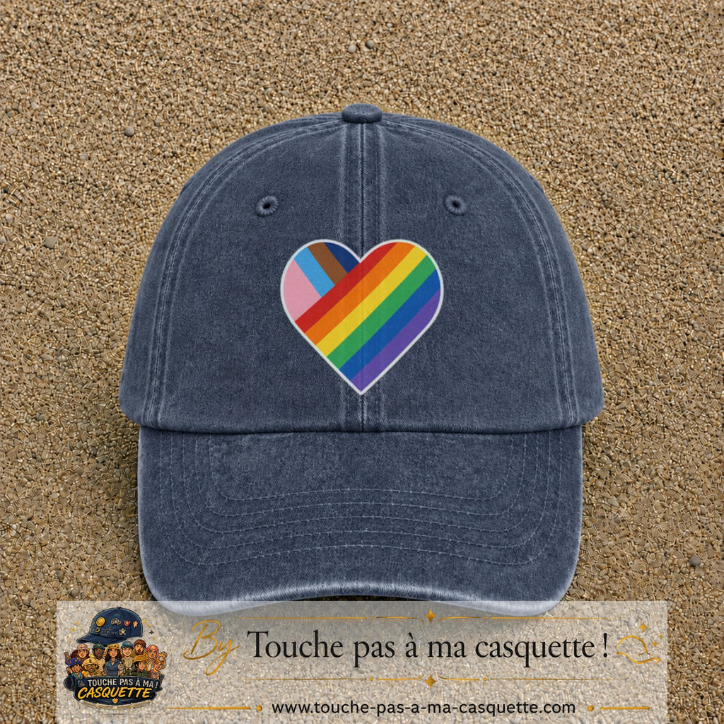 Image principale produit23grosBM - casquette Bleu marine délavé avec visuel Cœur arc-en-ciel 7 cm
