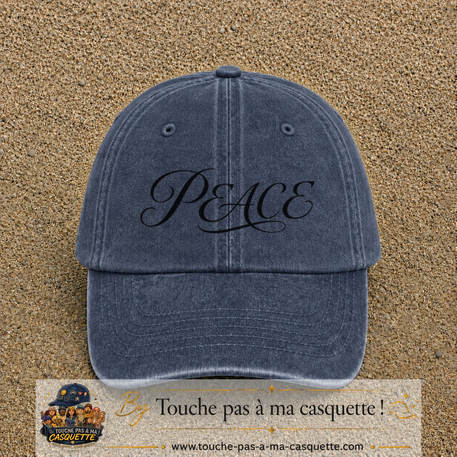 Image principale produit132moyenBM - casquette Bleu marine délavé avec visuel Peace calligraphie 5 cm