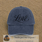 Image principale produit131grosBM - casquette Bleu marine délavé avec visuel Love calligraphie 7 cm