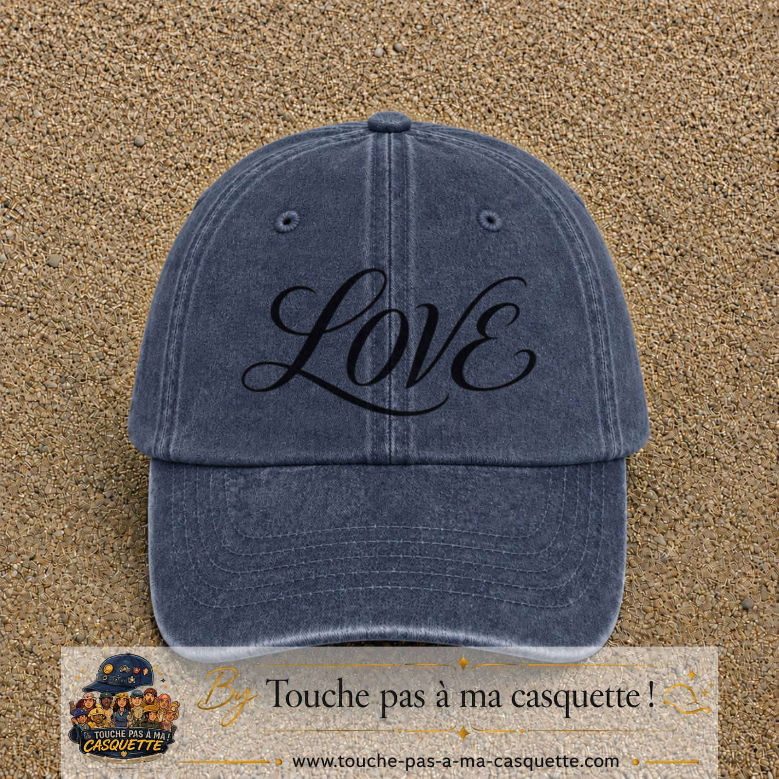 Image principale produit131grosBM - casquette Bleu marine délavé avec visuel Love calligraphie 7 cm