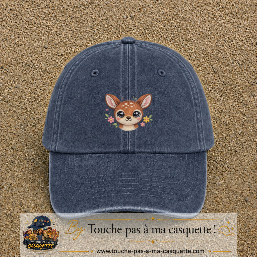 Image principale produit98moyenBM - casquette Bleu marine délavé avec visuel Faon fleuri 5 cm