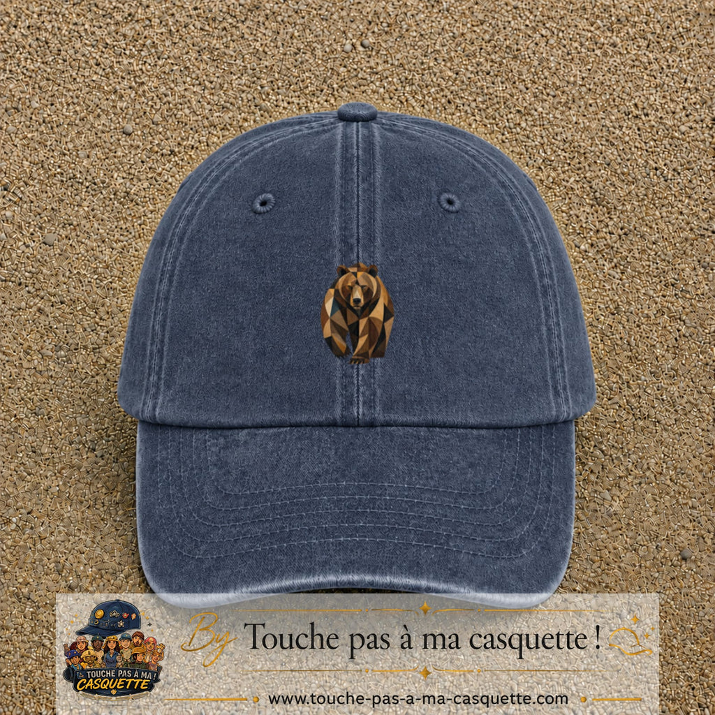 Image principale produit172moyenBM - casquette Bleu marine délavé avec visuel Ours géométrique 5 cm