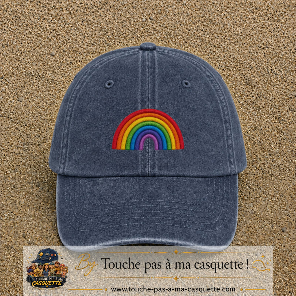 Image principale produit187moyenBM - casquette Bleu marine délavé avec visuel Arc-en-ciel 5 cm