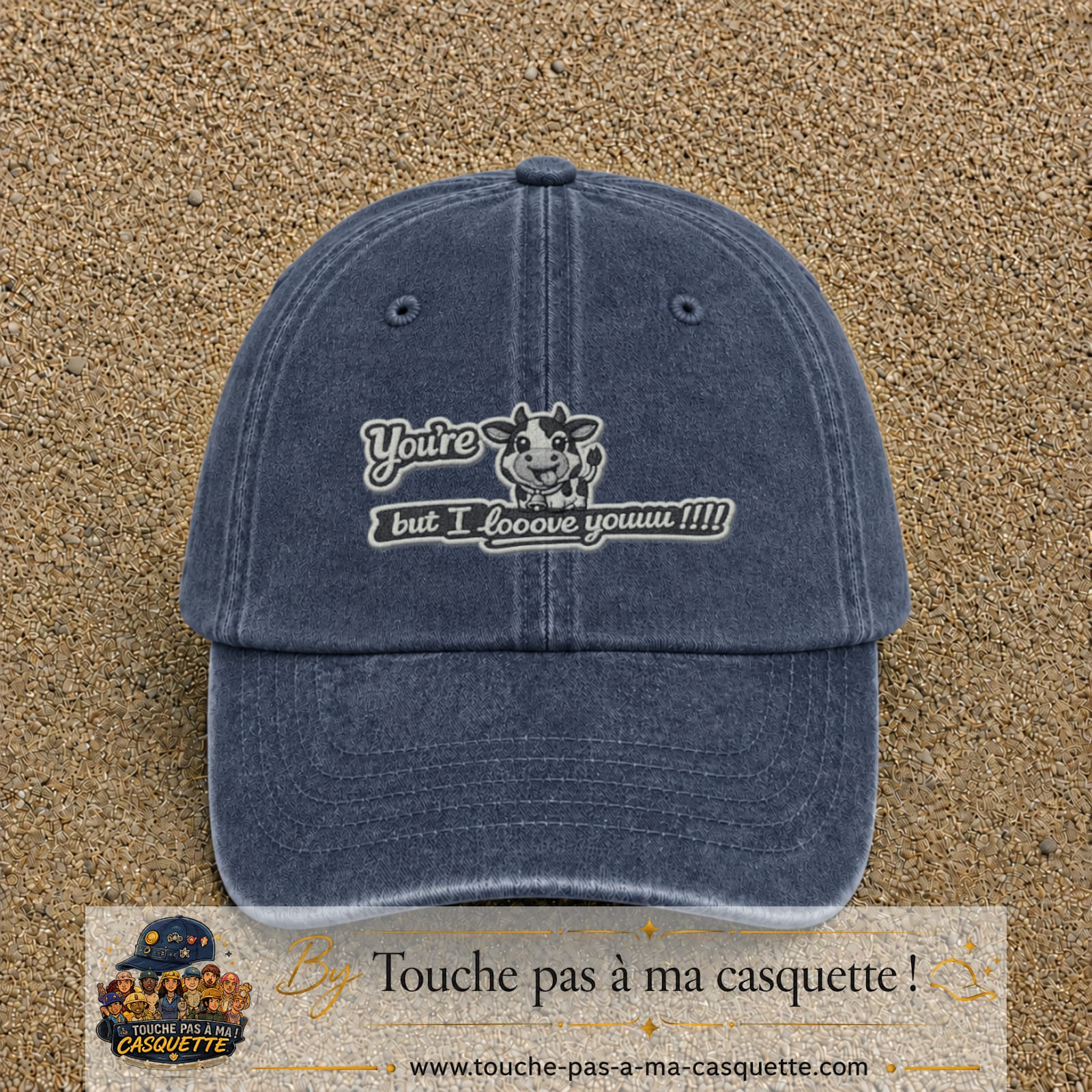 Image principale produit121moyenBM - casquette Bleu marine délavé avec visuel Vache message anglais 5 cm