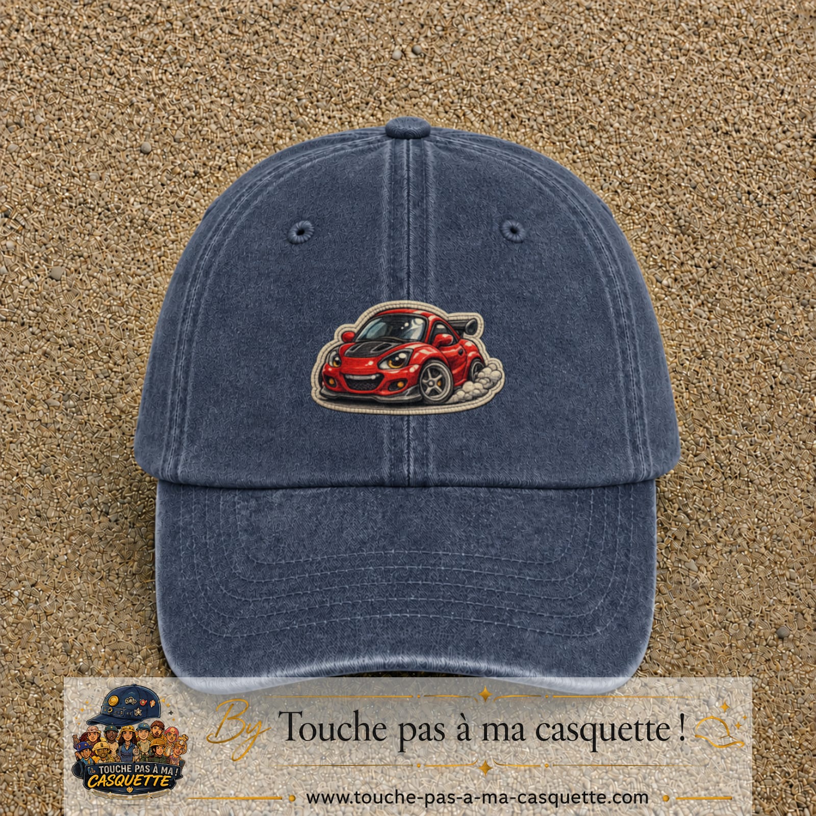 Image principale produit93moyenBM - casquette Bleu marine délavé avec visuel Voiture rouge 5 cm