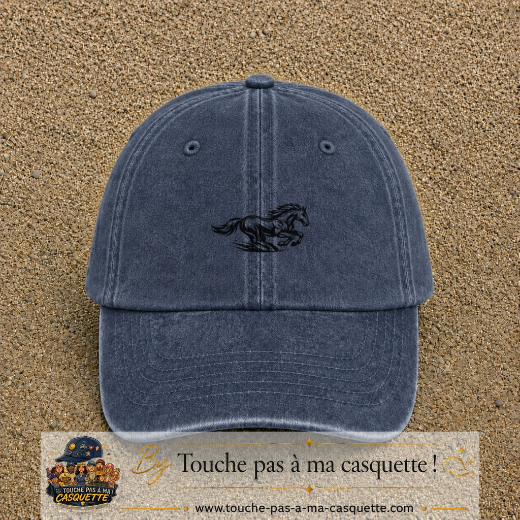 Image principale produit127petitBM - casquette Bleu marine délavé avec visuel Cheval au galop 3 cm