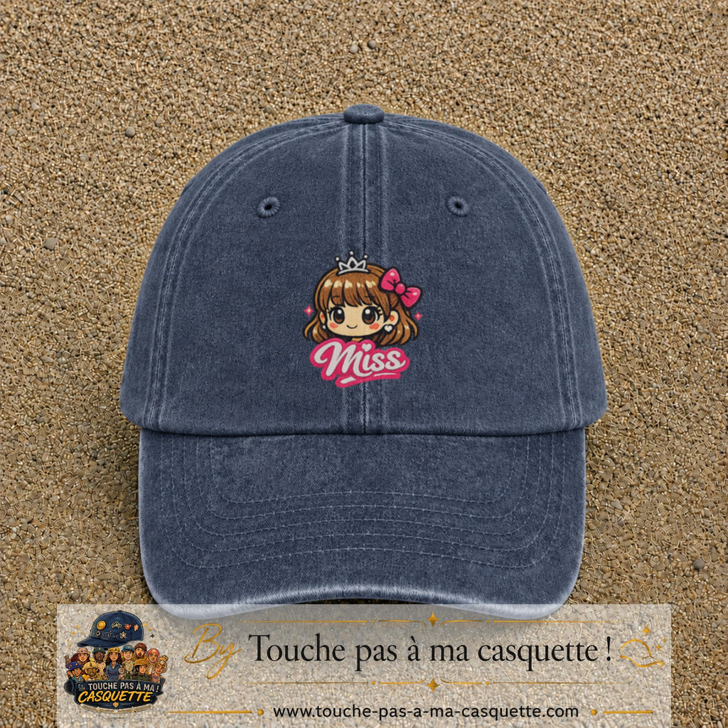 Image principale produit107grosBM - casquette Bleu marine délavé avec visuel Miss fille 7 cm