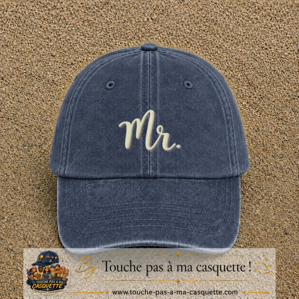 Image principale produit111moyenBM - casquette Bleu marine délavé avec visuel Mr blanc 5 cm